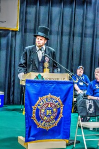 Lincoln giving his speech